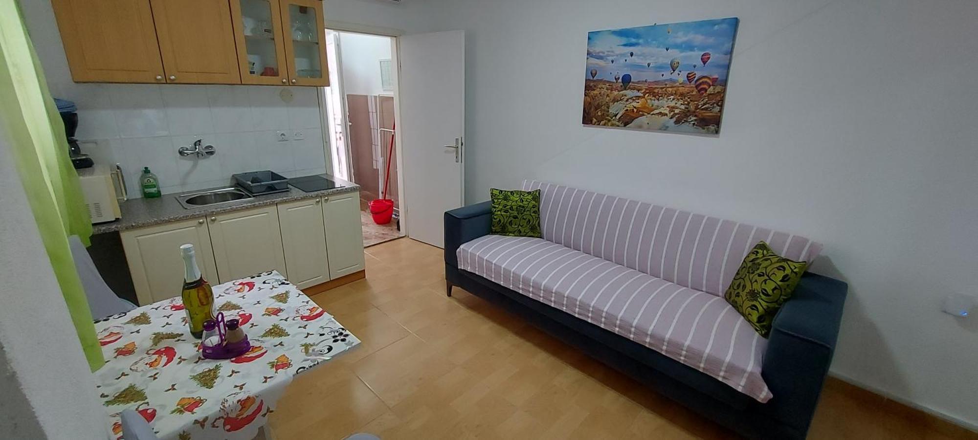 Ema & Sea Apartment'S พูลา ภายนอก รูปภาพ